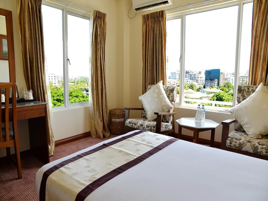 Reno Hotel Γιανγκόν Εξωτερικό φωτογραφία