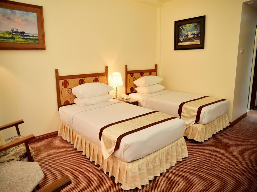 Reno Hotel Γιανγκόν Εξωτερικό φωτογραφία