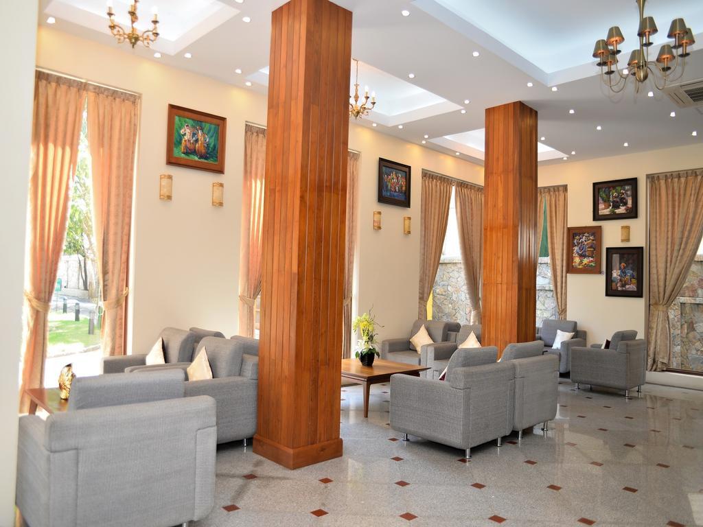 Reno Hotel Γιανγκόν Εξωτερικό φωτογραφία