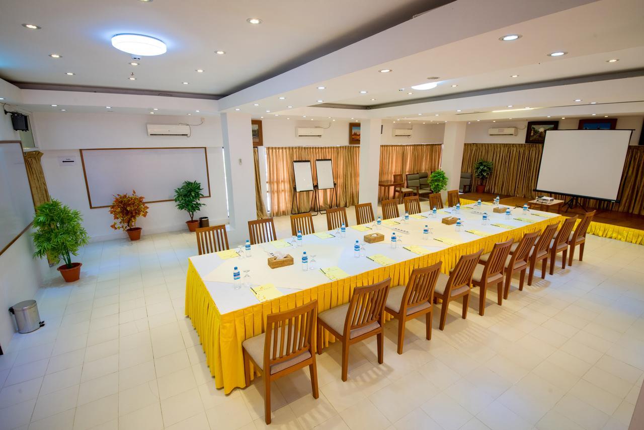 Reno Hotel Γιανγκόν Εξωτερικό φωτογραφία