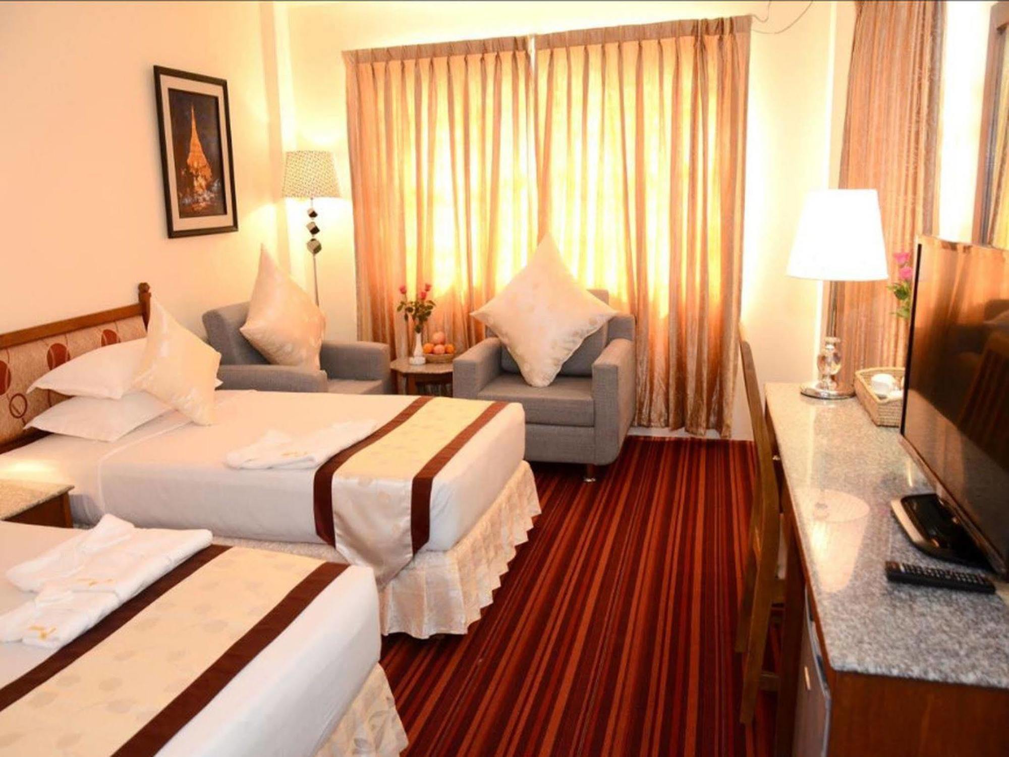 Reno Hotel Γιανγκόν Εξωτερικό φωτογραφία