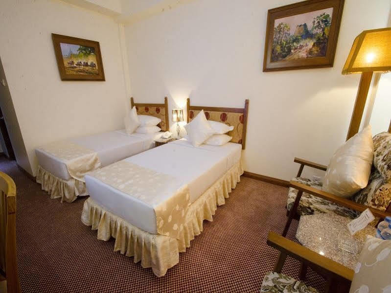 Reno Hotel Γιανγκόν Εξωτερικό φωτογραφία